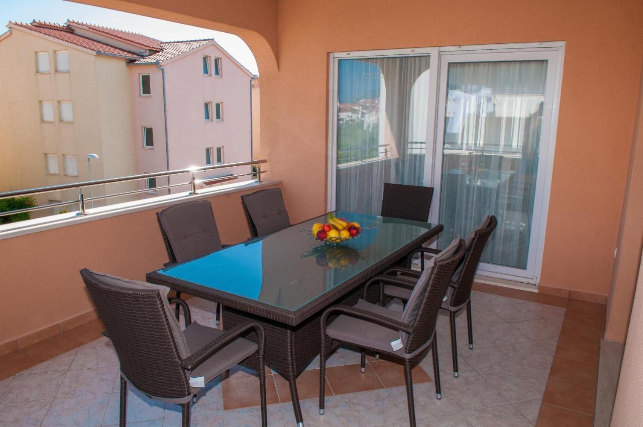 Apartments Anita Stobrec Phòng bức ảnh