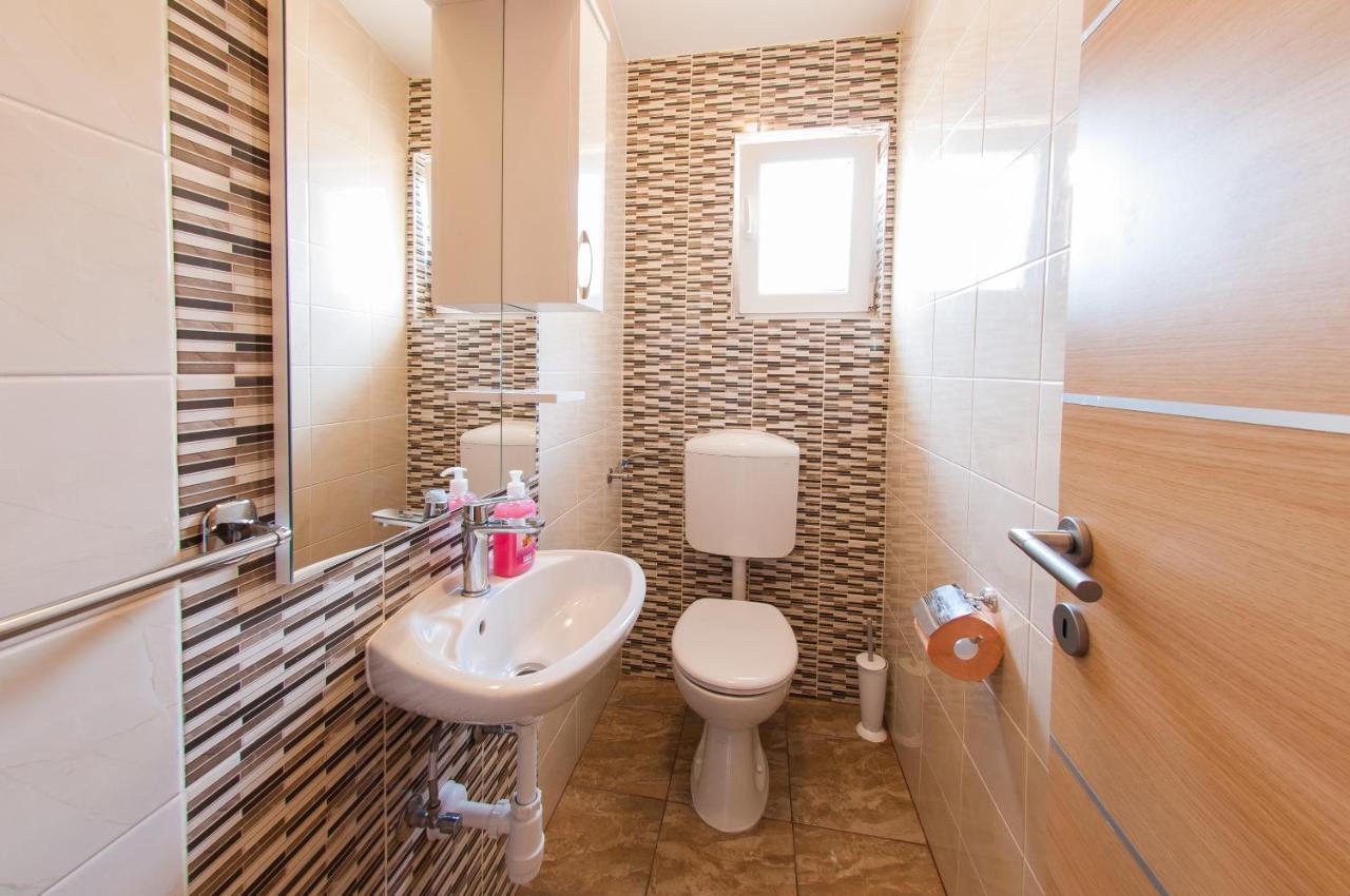 Apartments Anita Stobrec Phòng bức ảnh